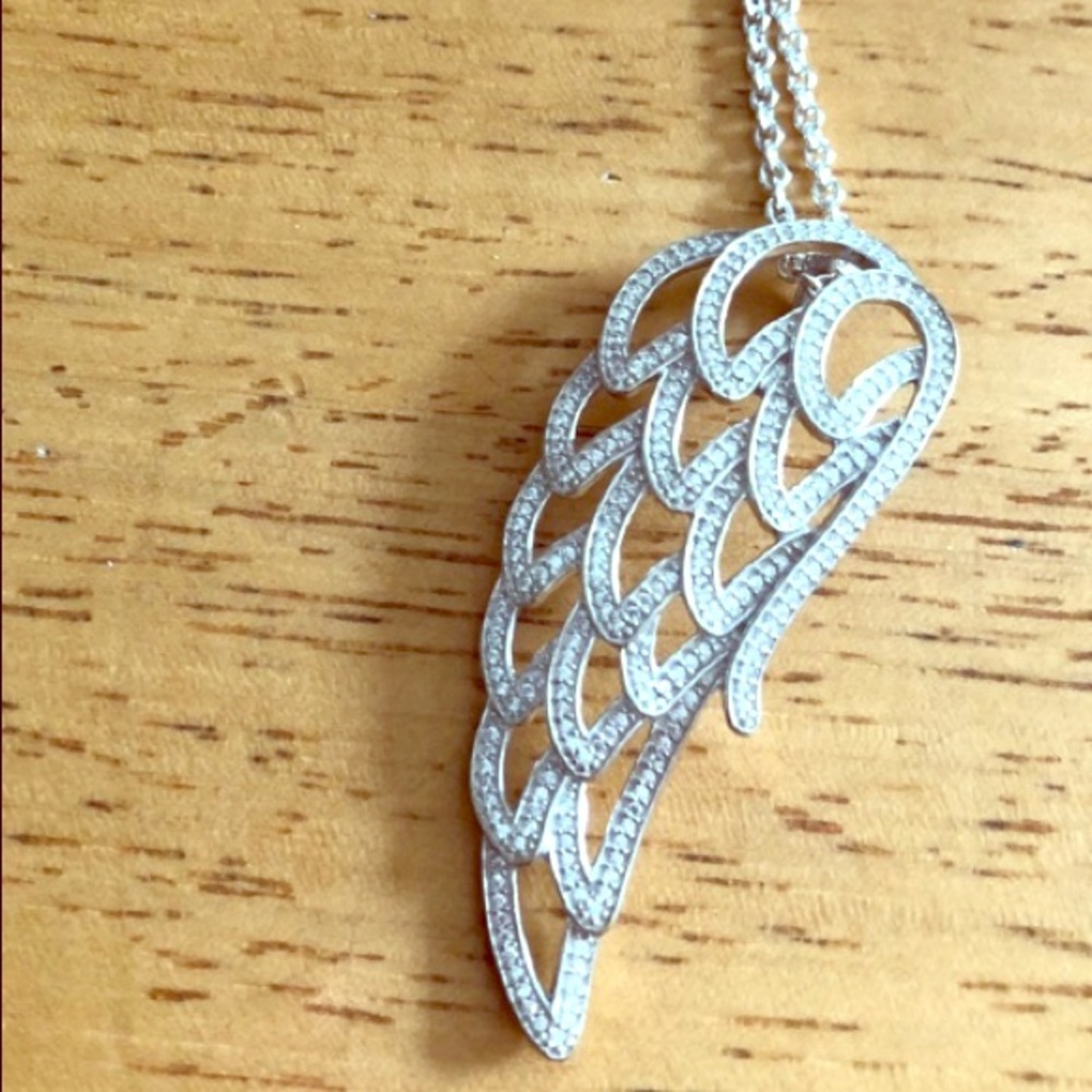 Pandora Angel Wing